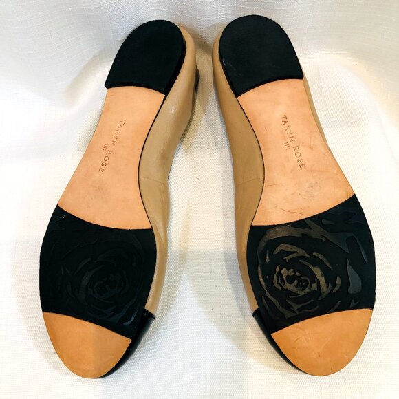 Taryn Rose Black and Beige Flat Shoes with Elastic Criss Cross Straps Size 11 - Picture 8 of 12